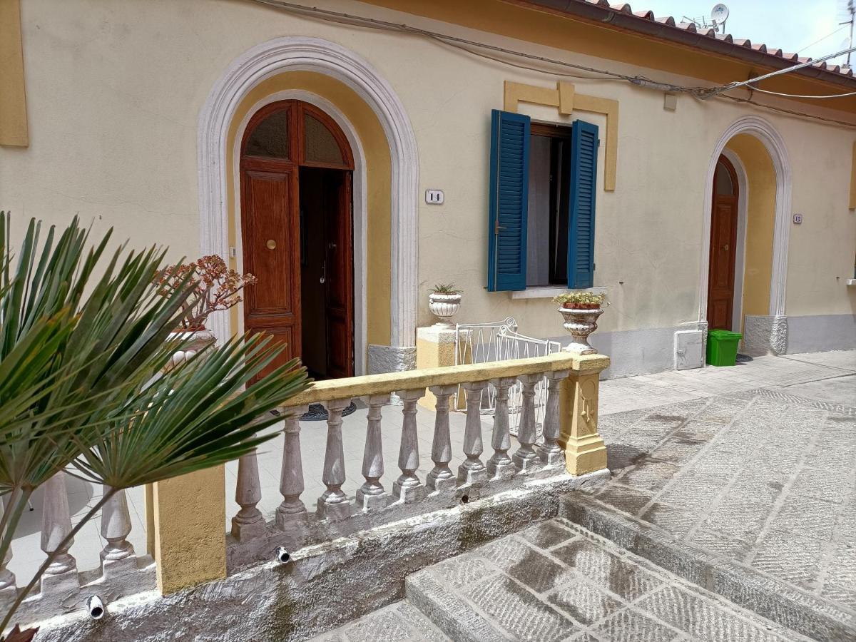 La Terrazza Nel Cuore Di Capoliveri Exterior foto